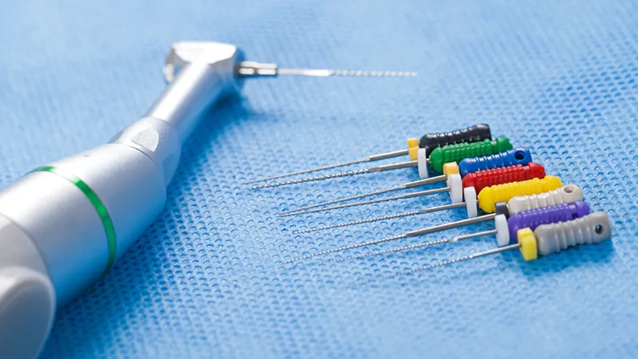 Эндодонтическая ошибка: что делать, если инструмент обломался в канале